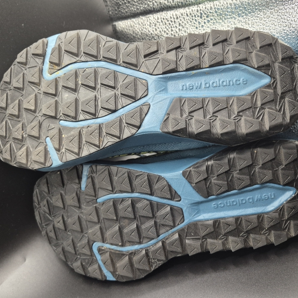 New Balance Blue Trail Running Shoes with Yellow Logo - Picture 9 of 10